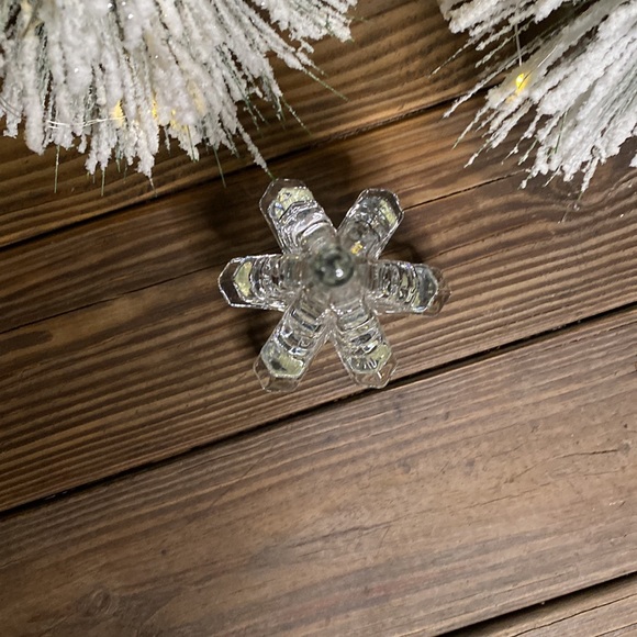 Pottery Barn Solid Thick Glass Tiered Sparkling Crystal Christmas Tree - Picture 7 of 16